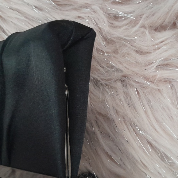 Beautiful Jessica MClintock Shoulder Bag - Picture 5 of 12